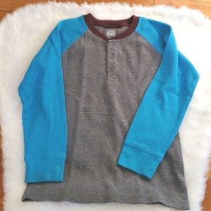 Long sleeve thermal henley shirt
